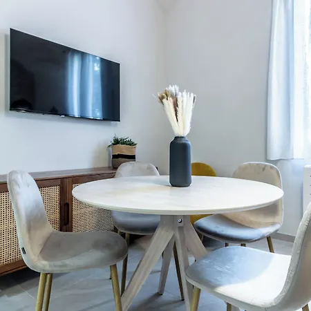 Housmart Masini 9 Int 2 Lägenhet Bologna